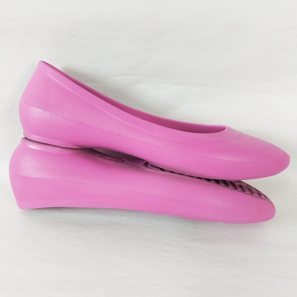 Crocs Women Lina Barbiecore Ballet Flats Size 8 Pink Chic Lightweight Slip-on - Picture 6 of 11